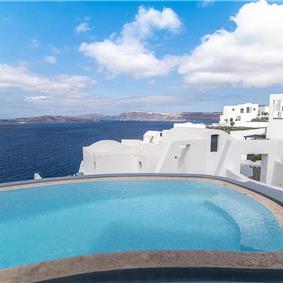 1 Bedroom Villa with Pool in Akrotiri on Santorini, Sleeps 2
